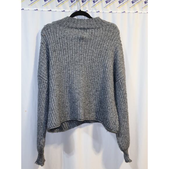 SO Women's Sweater XXL Gray Round Neck Long Sleeve Soft Stretch Top Pullover - Picture 2 of 3